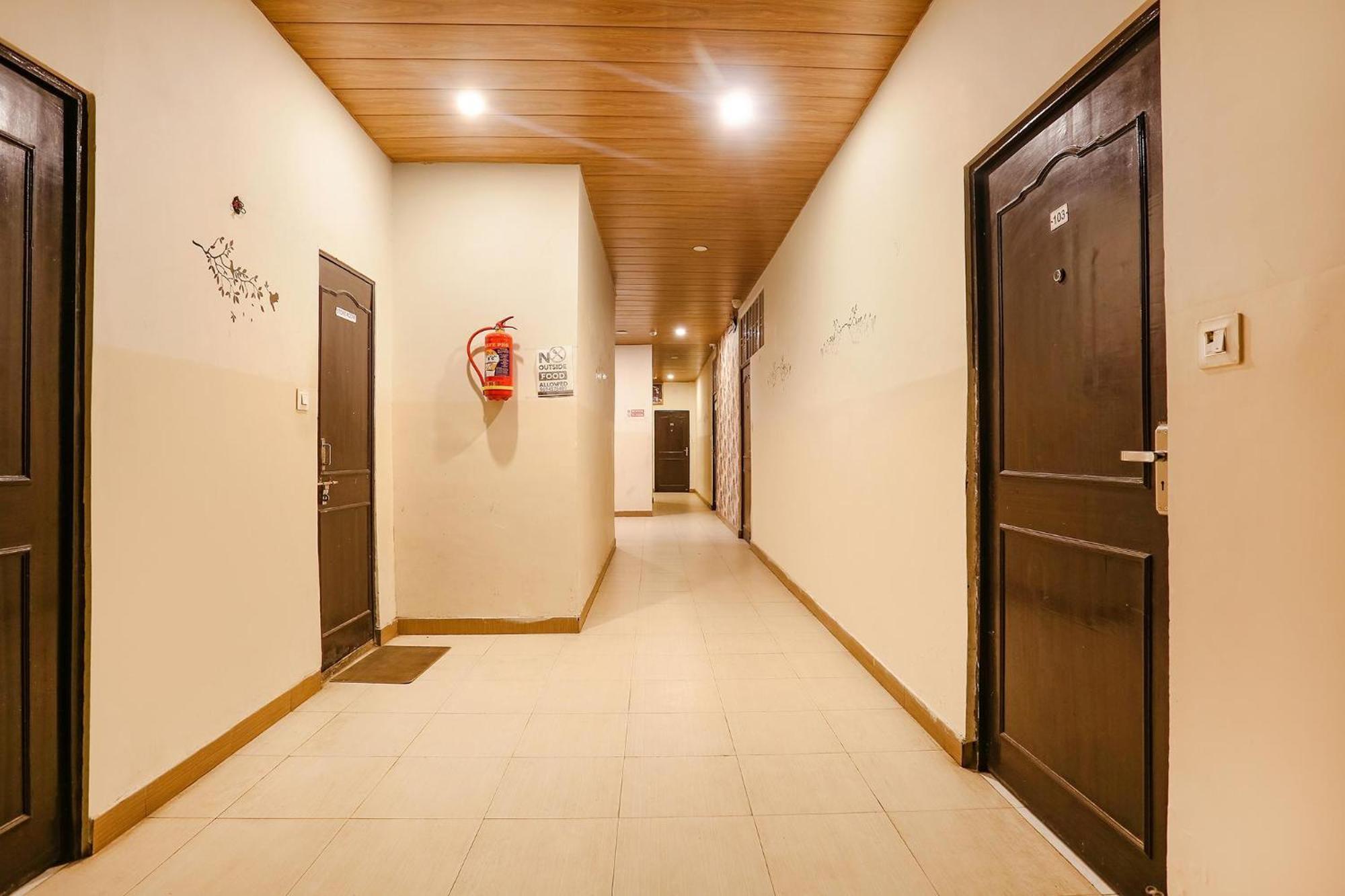 Collection O 62269 Hotel Elegant Jaipur Buitenkant foto